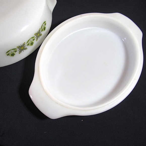 Anchor Hocking Fire King Casserole | pyrex kitchen bake Vintage decor cooking - Picture 2 of 6